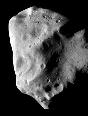 астероид Лютеция. Снимок КА Rozetta_ESA_10 июля 2010